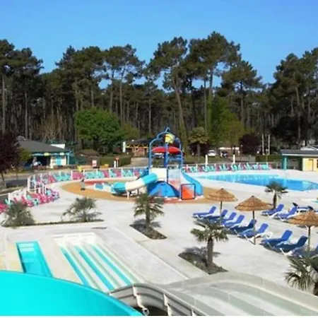 Campingplatz Mh 523 2 Et 1 Salle De Bain Dans 4 Etoiles Saint-Julien-en-Born